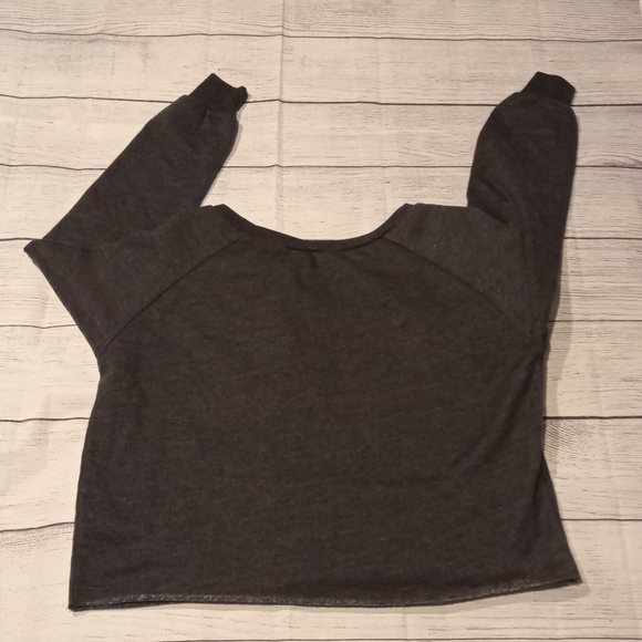 Cropped Sweatshirt - Picture 4 of 4